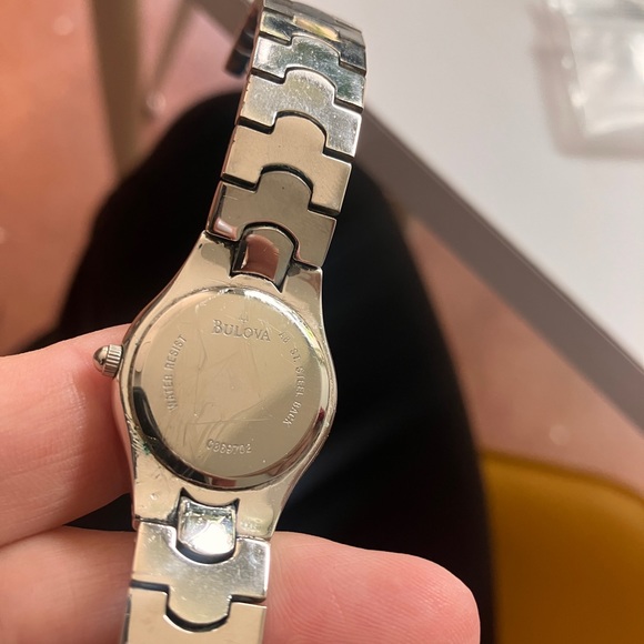 Women’s Bulova Diamond watch with Mother of Pearl dial - Picture 6 of 8